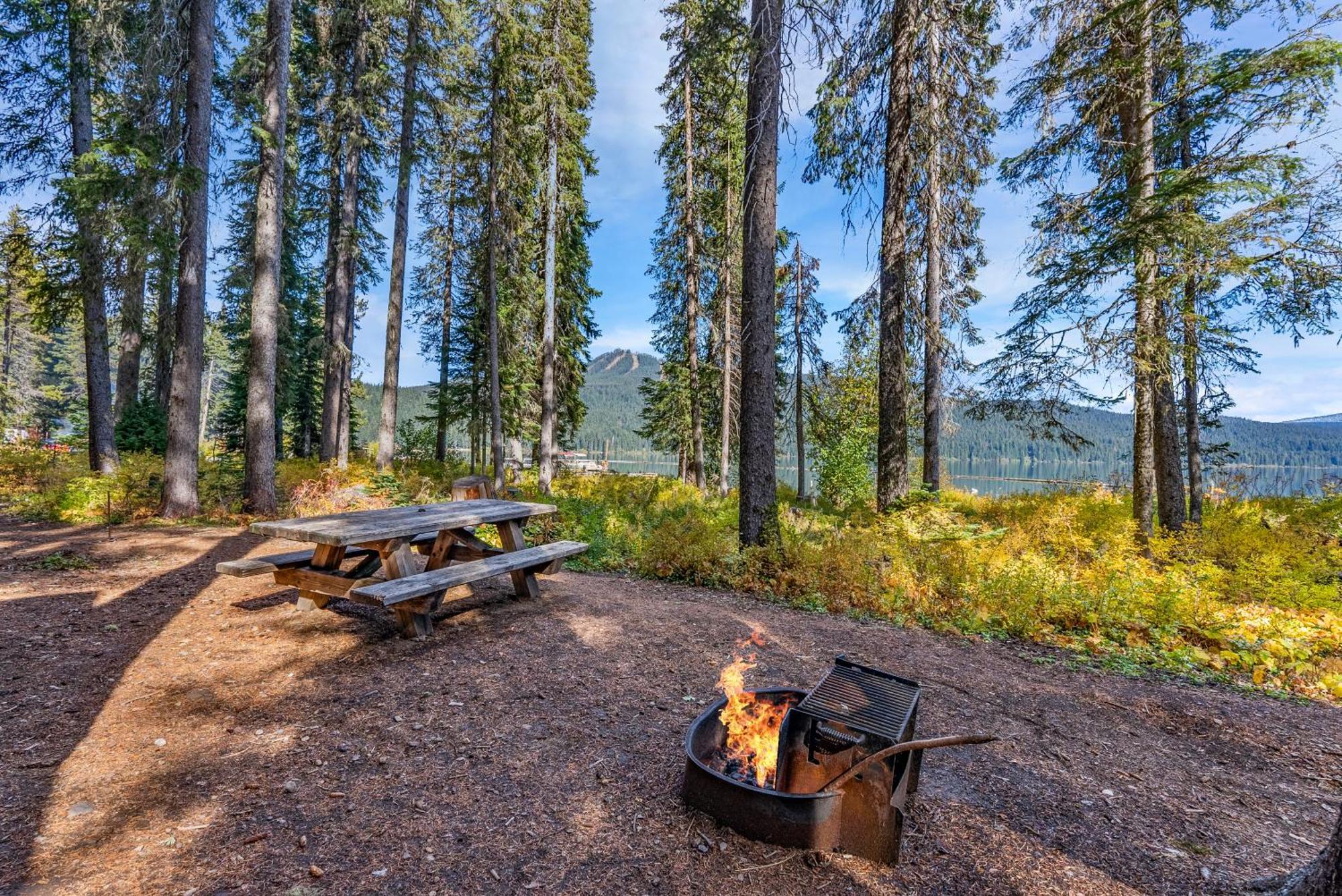 Shelter Cove Resort & Marina Odell Lake Екстер'єр фото