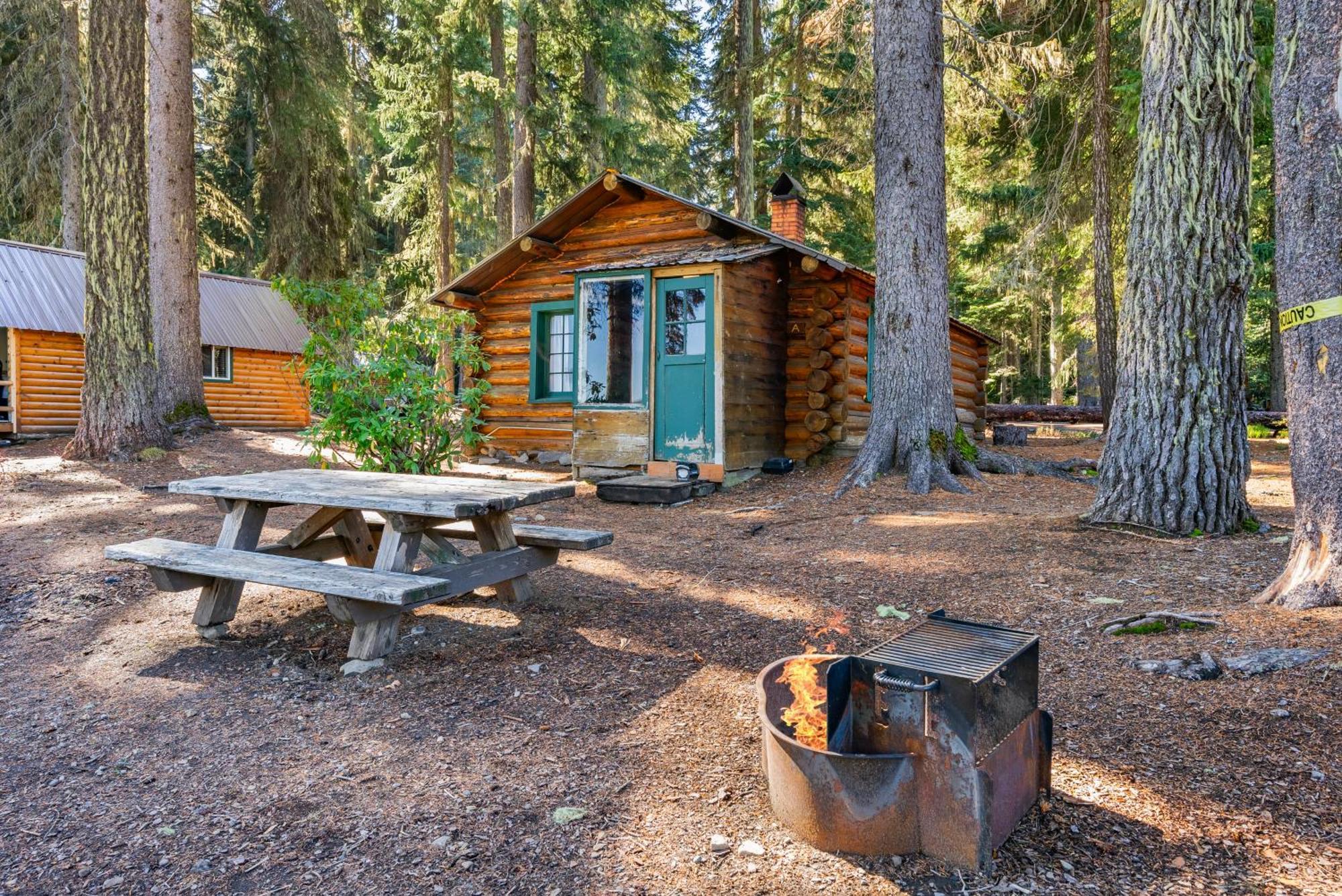 Shelter Cove Resort & Marina Odell Lake Екстер'єр фото